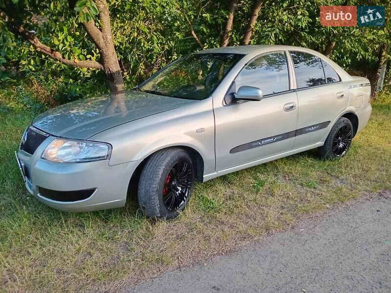 Nissan Almera (2007)