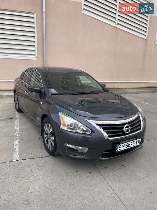 Nissan Altima (2012)