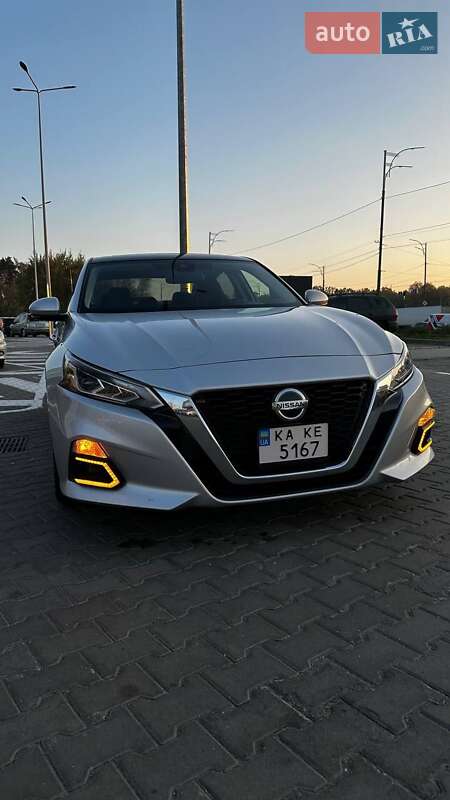Nissan Altima (2018)