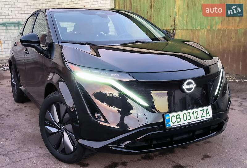 Nissan Ariya (2023)