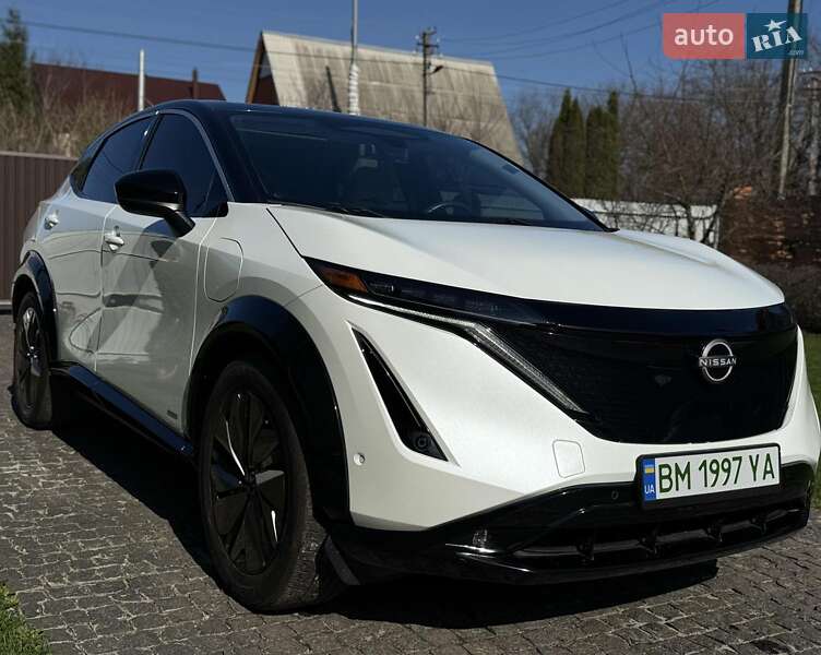 Nissan Ariya (2023)