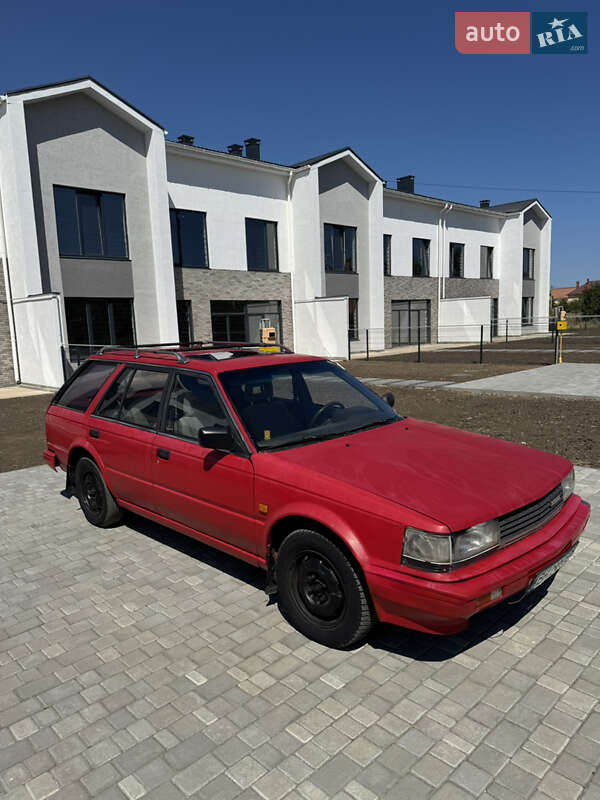 Nissan Bluebird (1986)
