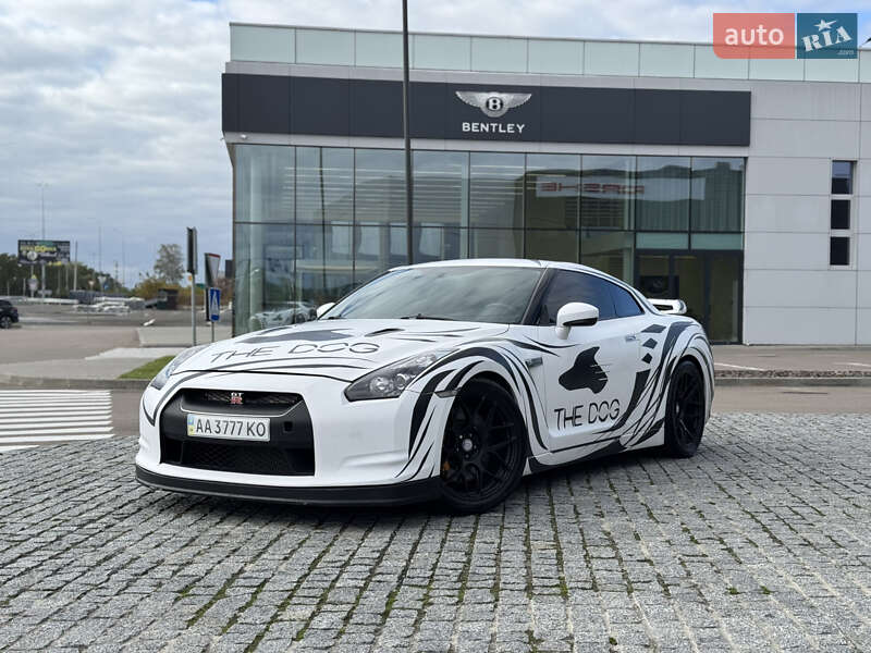 Nissan Gt-r (2008)