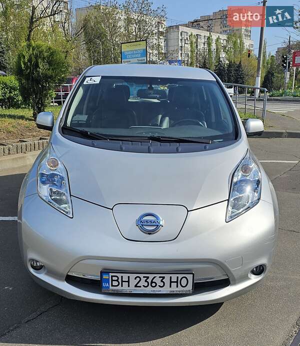 Nissan Leaf (2015)