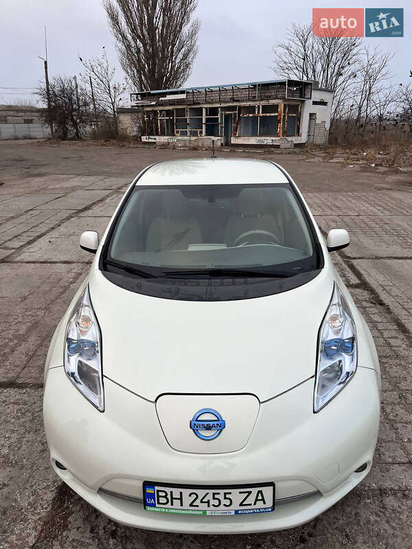 Nissan Leaf (2012)