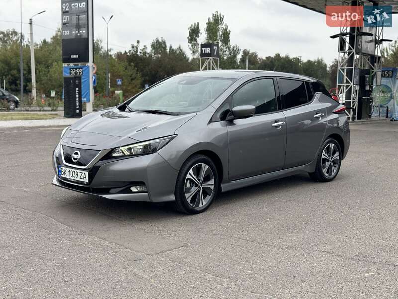 Nissan Leaf (2020)