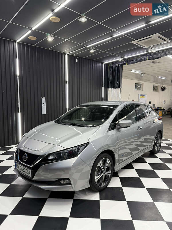 Nissan Leaf (2018)