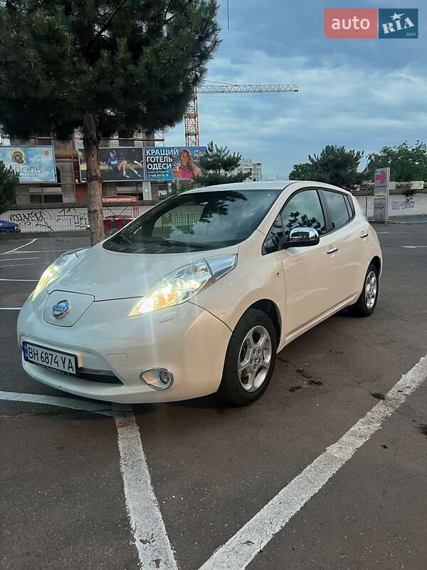 Nissan Leaf (2013)