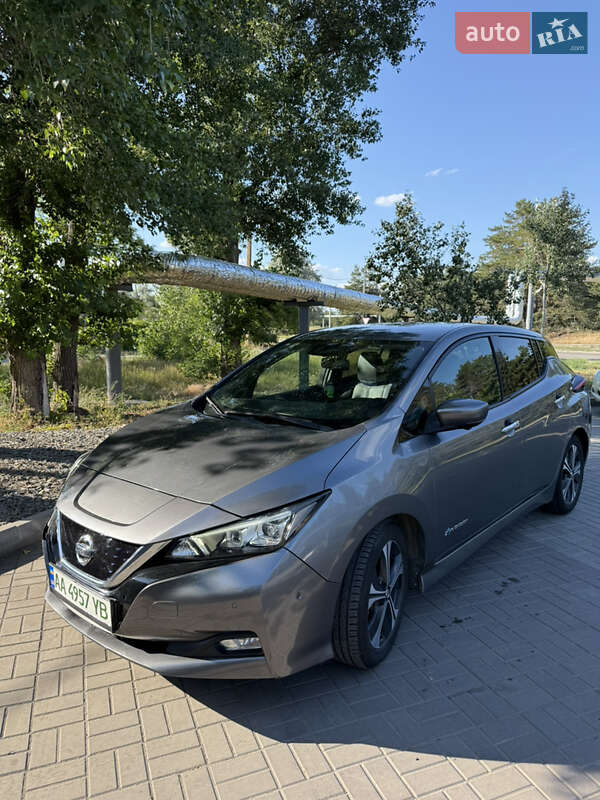 Nissan Leaf (2018)