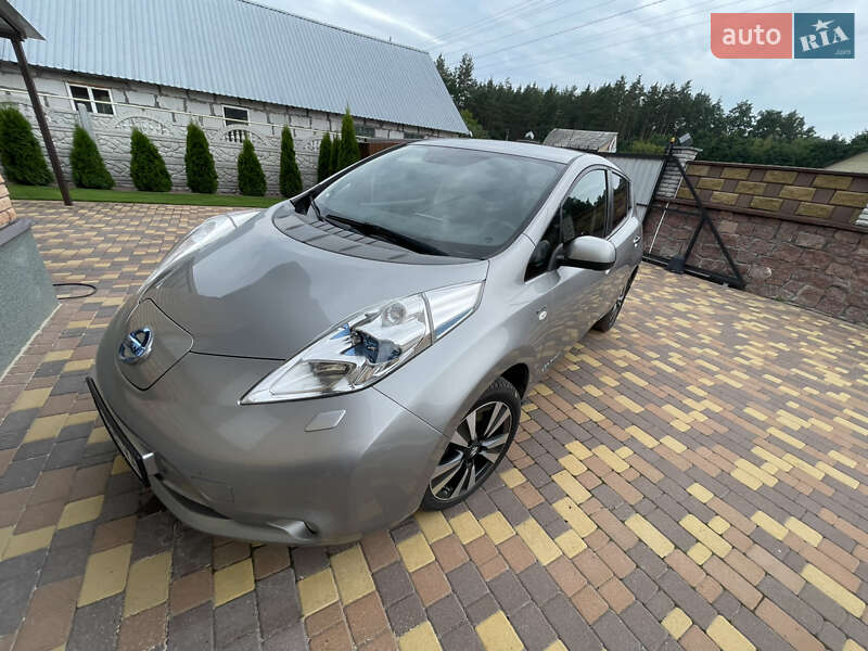 Nissan Leaf (2016)