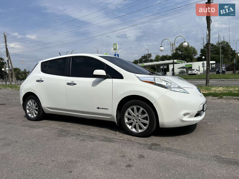 Nissan Leaf (2013)
