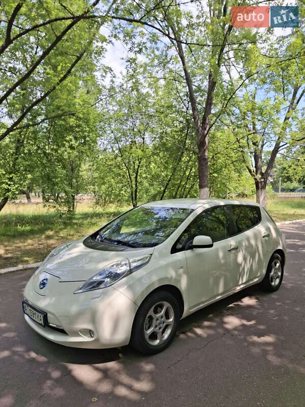Nissan Leaf (2011)