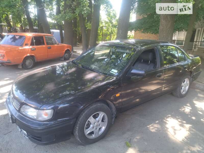 Nissan Maxima (1994)