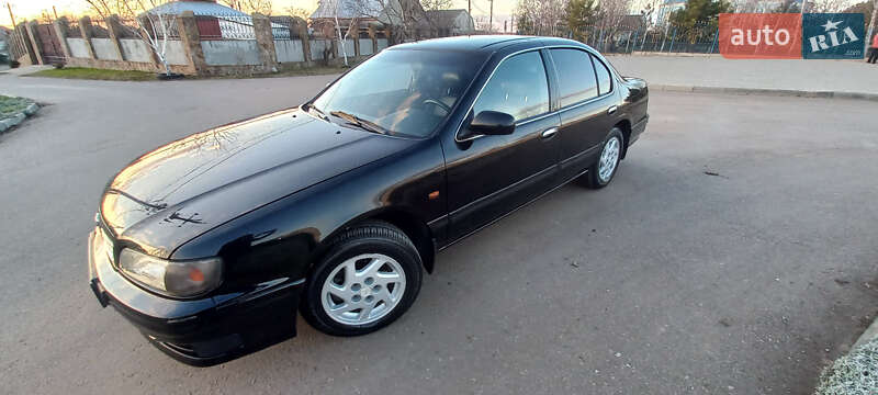 Nissan Maxima (1996)