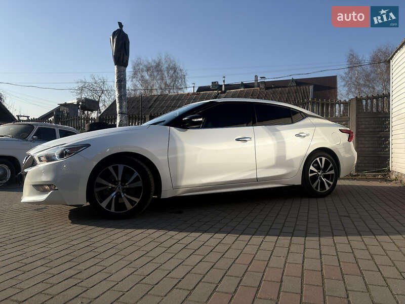 Nissan Maxima (2018)