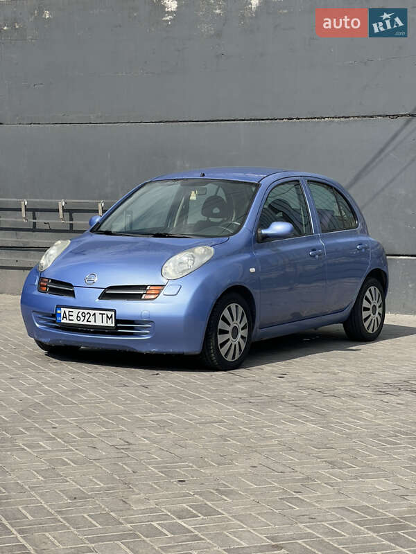 Nissan Micra (2004)