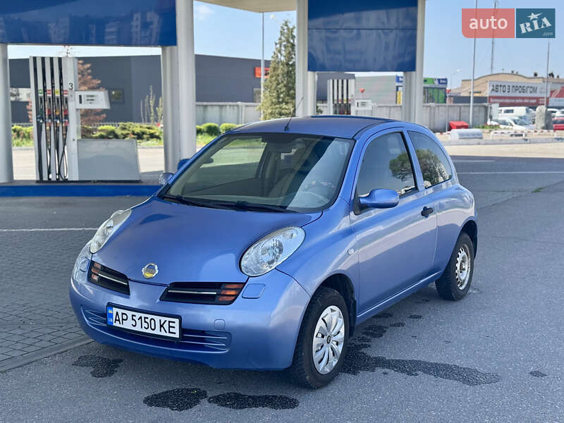 Nissan Micra (2003)