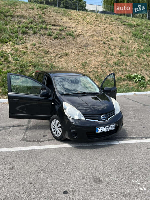 Nissan Note (2010)