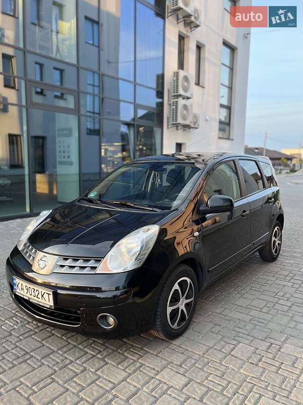 Nissan Note (2006)