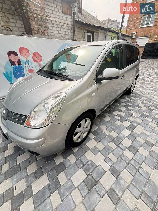 Nissan Note (2008)
