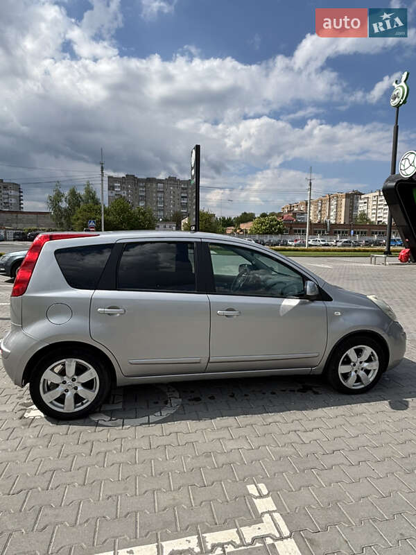 Nissan Note (2008)