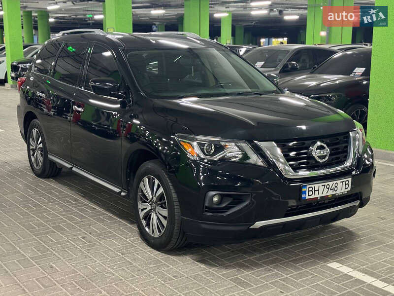 Nissan Pathfinder (2018)