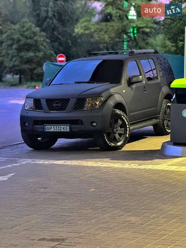 Nissan Pathfinder (2005)