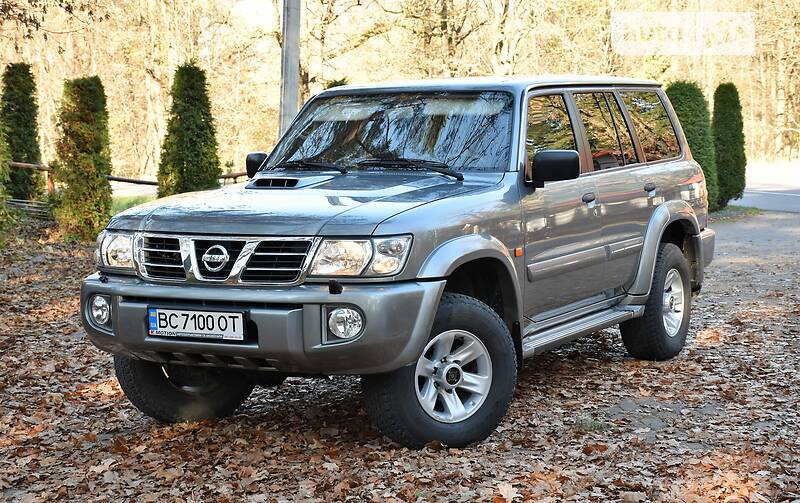 Nissan Patrol gr (2003)