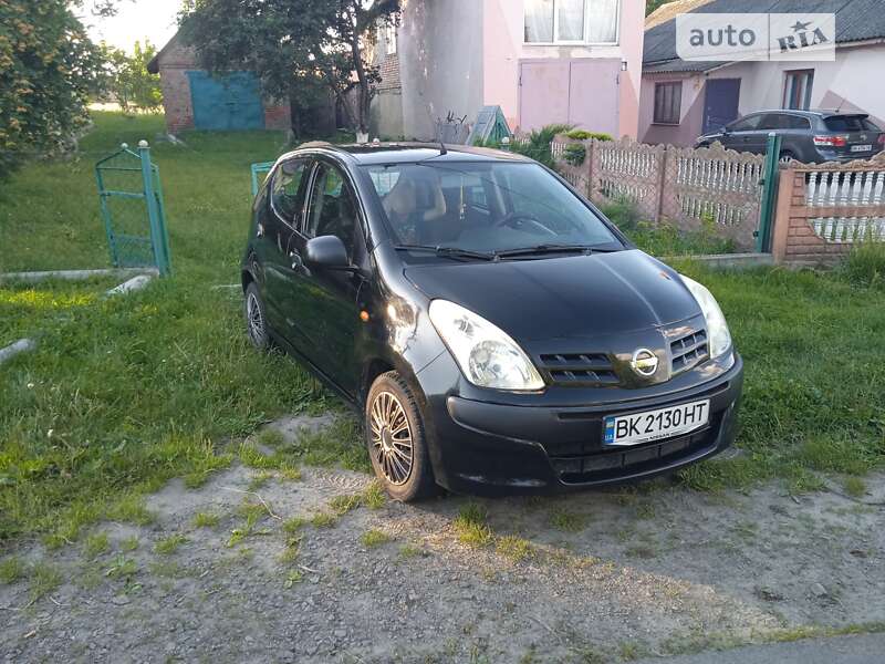 Nissan Pixo (2010)