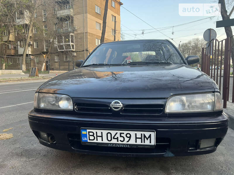 Nissan Primera (1992)