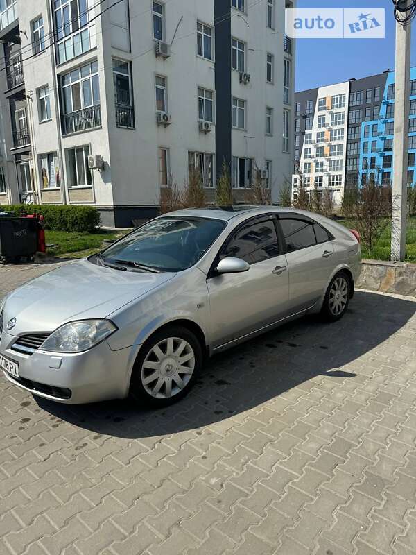 Nissan Primera (2002)