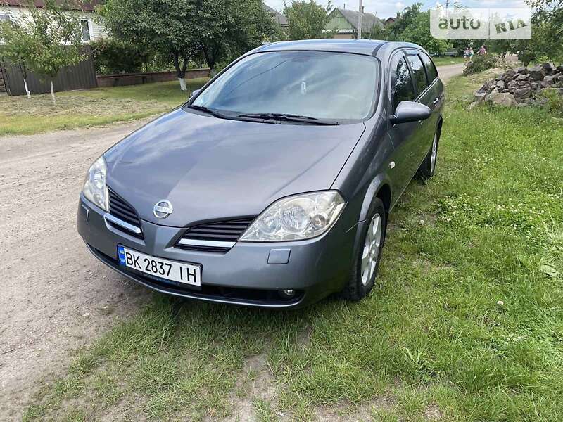 Nissan Primera (2002)