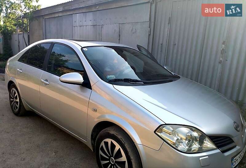 Nissan Primera (2002)