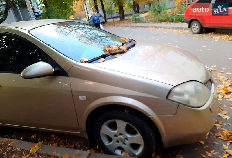 Nissan Primera (2003)