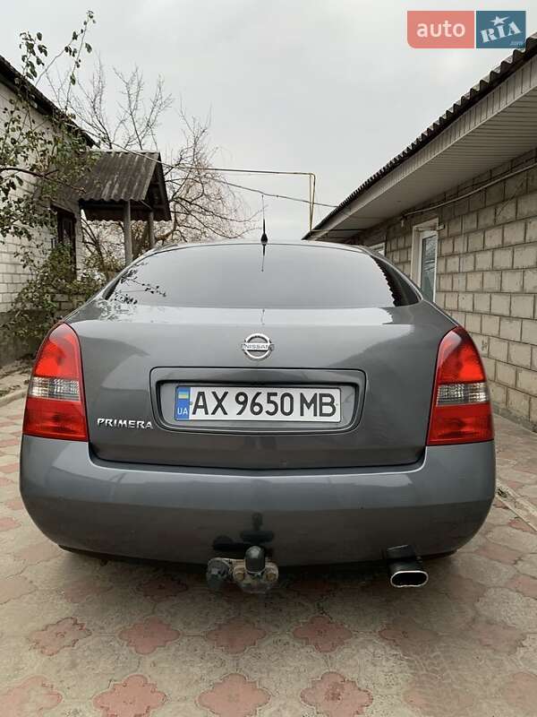 Nissan Primera (2002)
