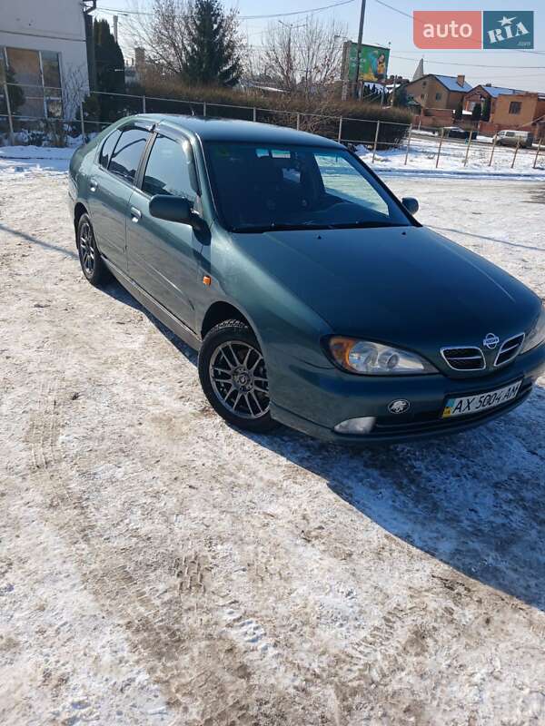 Nissan Primera (2001)