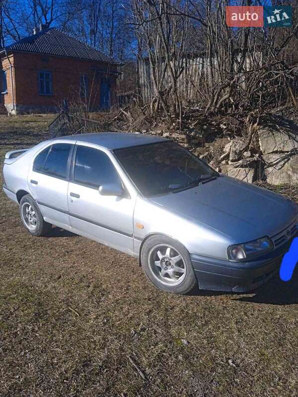 Nissan Primera (1993)