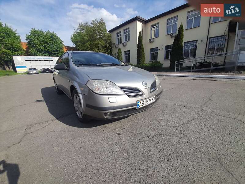 Nissan Primera (2002)