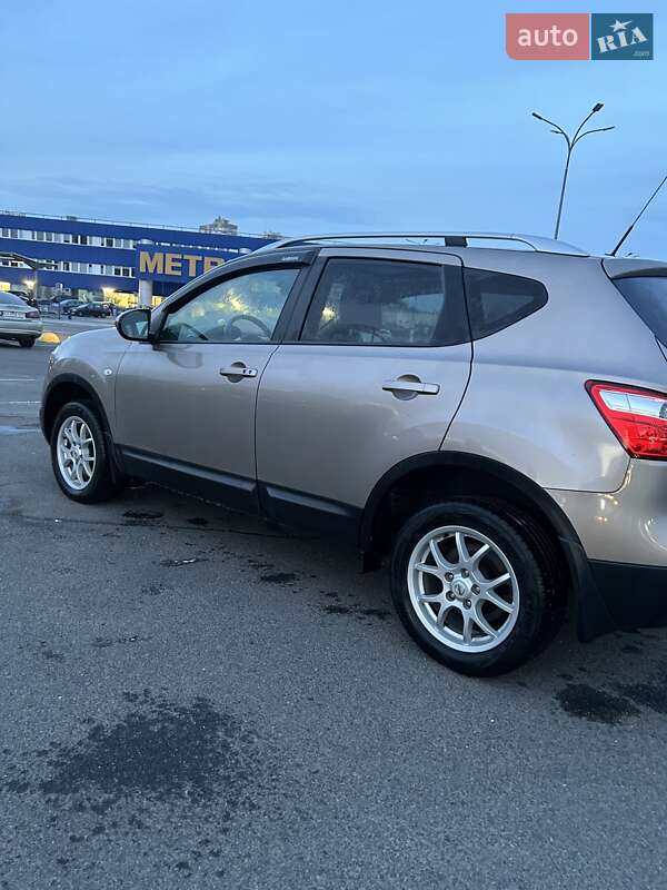 Nissan Qashqai (2012)