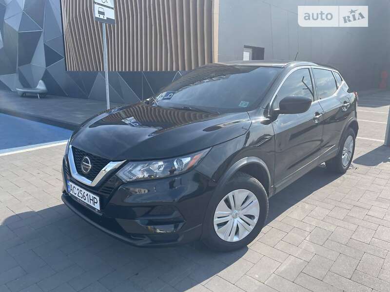 Nissan Rogue sports (2020)