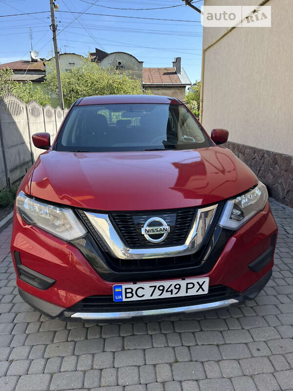 Nissan Rogue (2017)