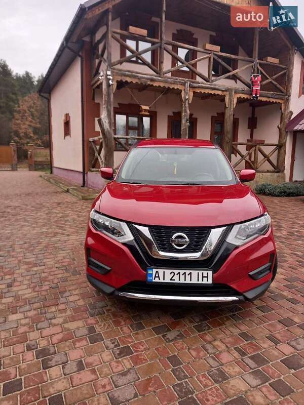 Nissan Rogue (2016)