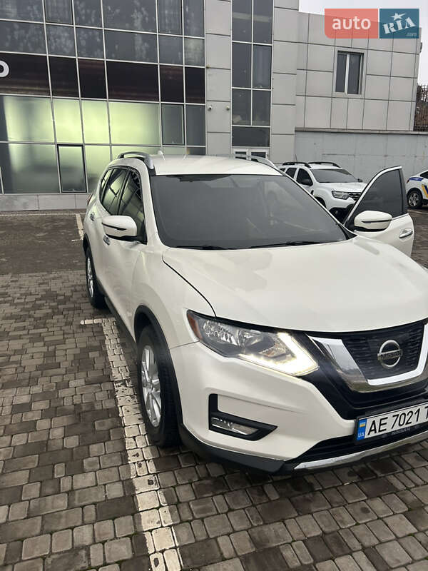 Nissan Rogue (2018)