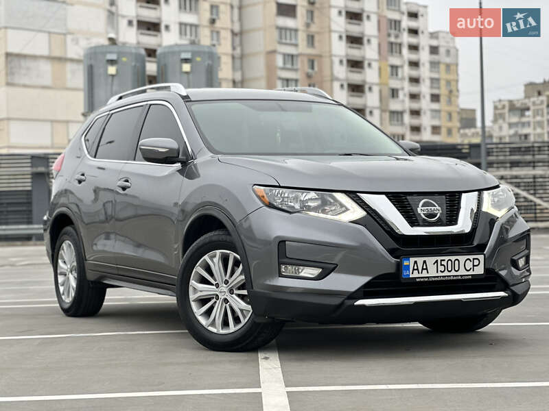 Nissan Rogue (2017)