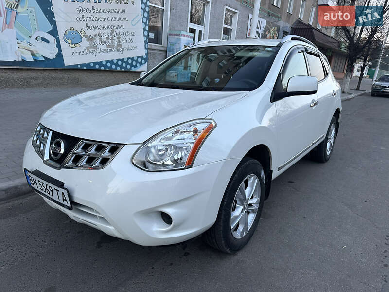 Nissan Rogue (2012)
