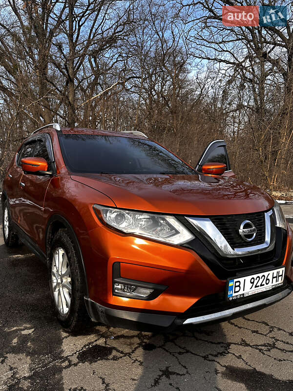 Nissan Rogue (2016)