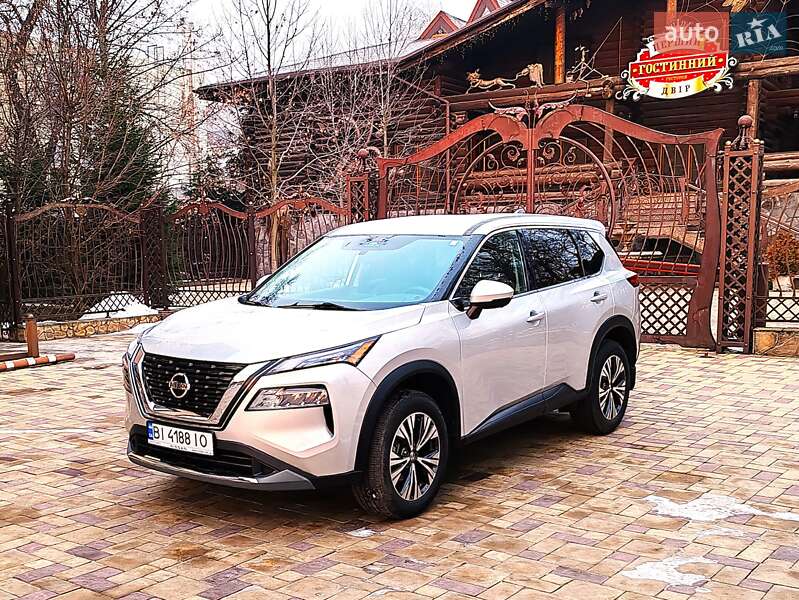 Nissan Rogue (2021)