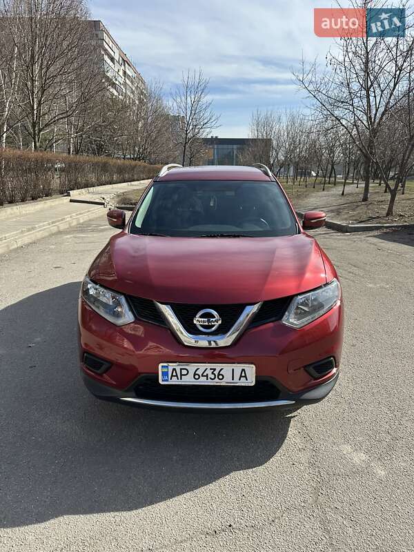 Nissan Rogue (2015)