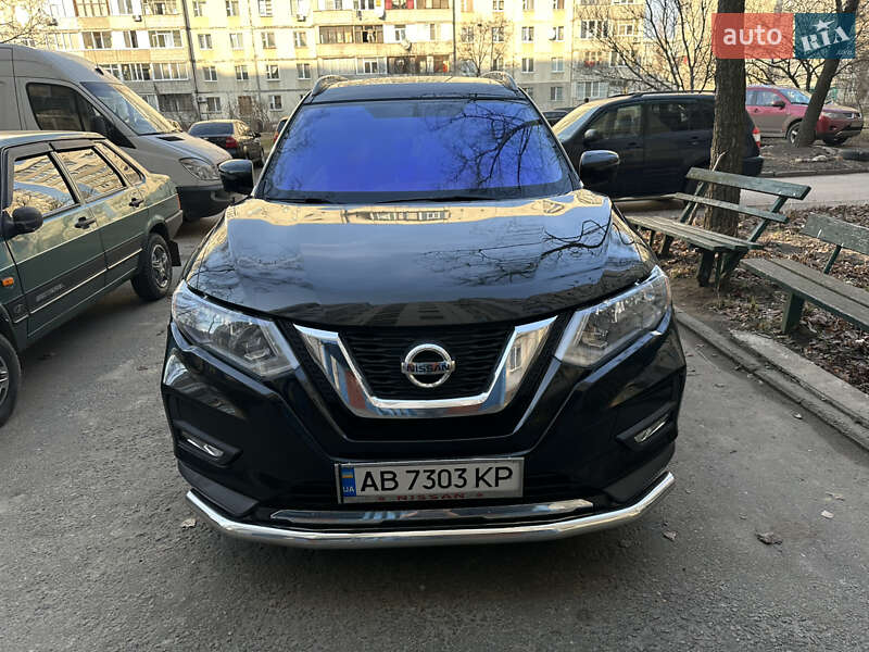 Nissan Rogue (2016)