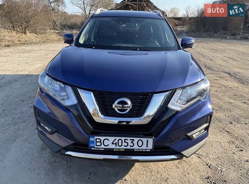 Nissan Rogue (2017)